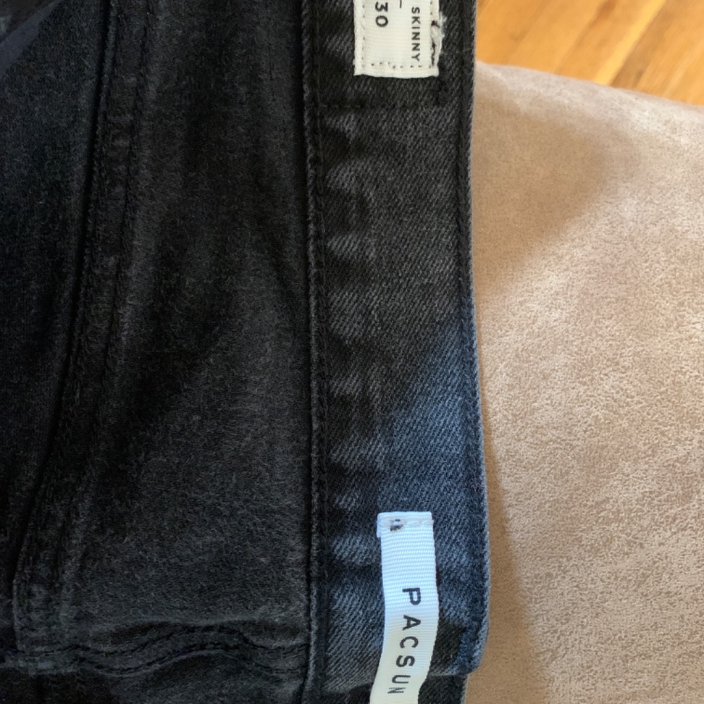 Jeans - Picture 3 of 3